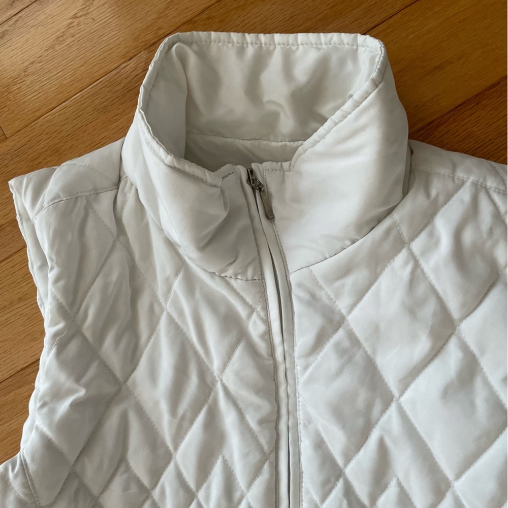 Coldwater Creek Quilted White Sleeveless Vest - Picture 3 of 7